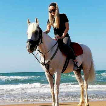 Kumsal Atlıtur 2 Saat