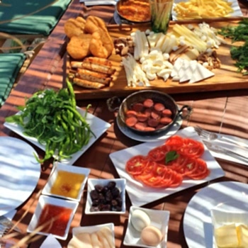 Çiftlik Kahvaltı Tabağı